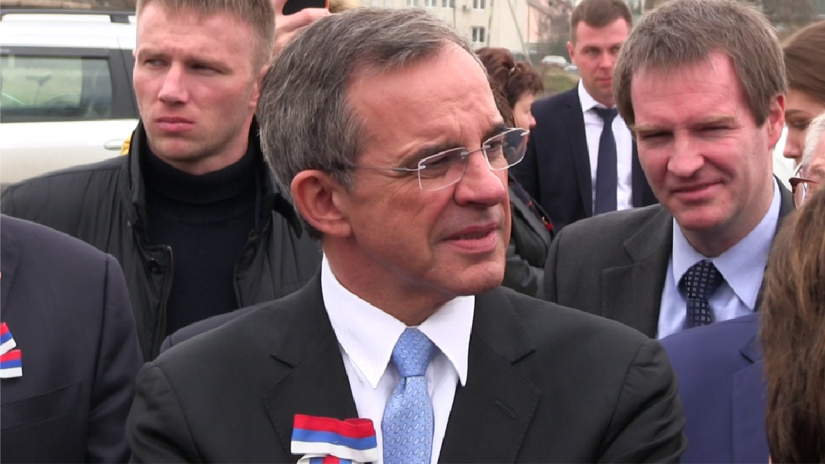 Французські євродепутати відвідають окупований Крим